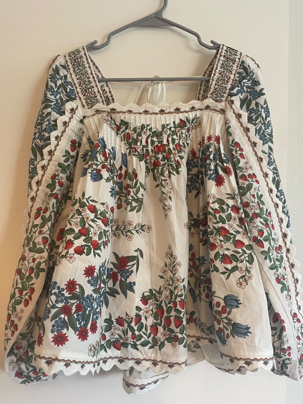 Farm Rio Blouse - Picture 3 of 4